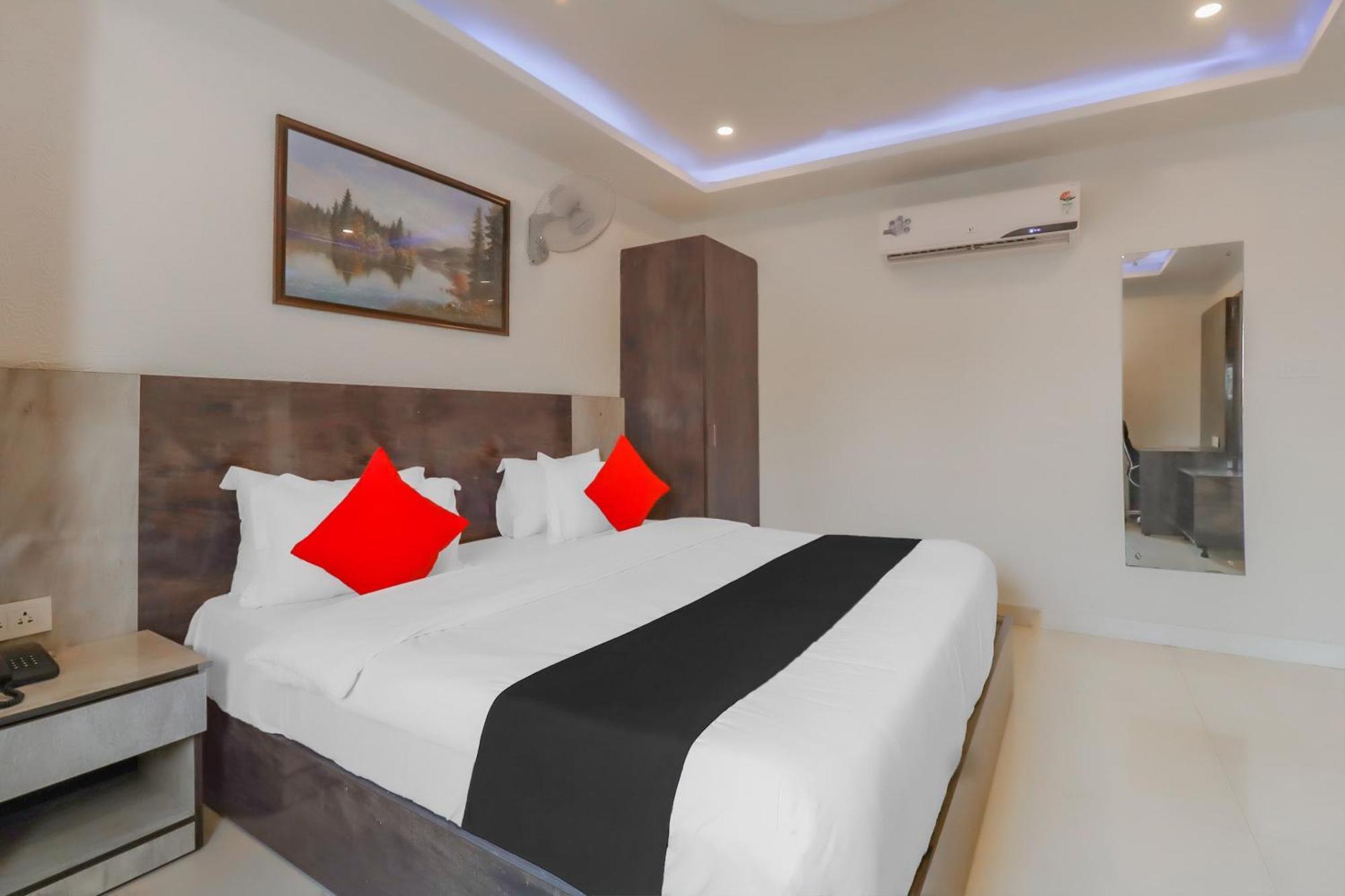 Capital O Royal Galaxy Finesse Near Phoenix Marketcity Hotel Bangalore Ngoại thất bức ảnh